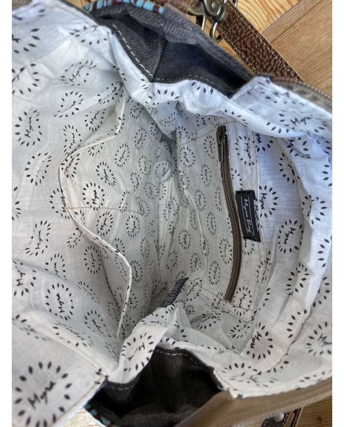 Placid Crossbody