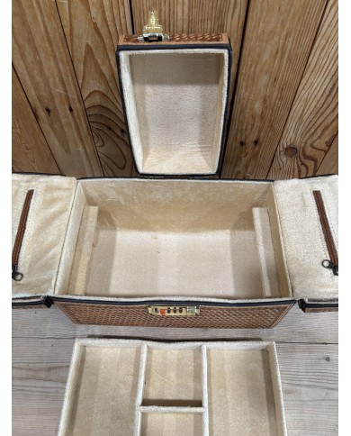 Addelyn Jewelry Box