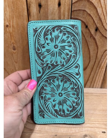 Kaitlyn Wallet