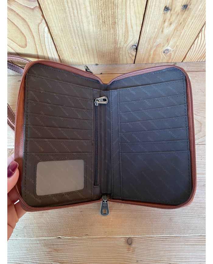 Carla Crossbody Wallet