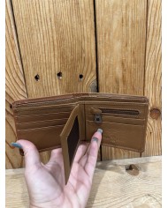 Ed Wallet