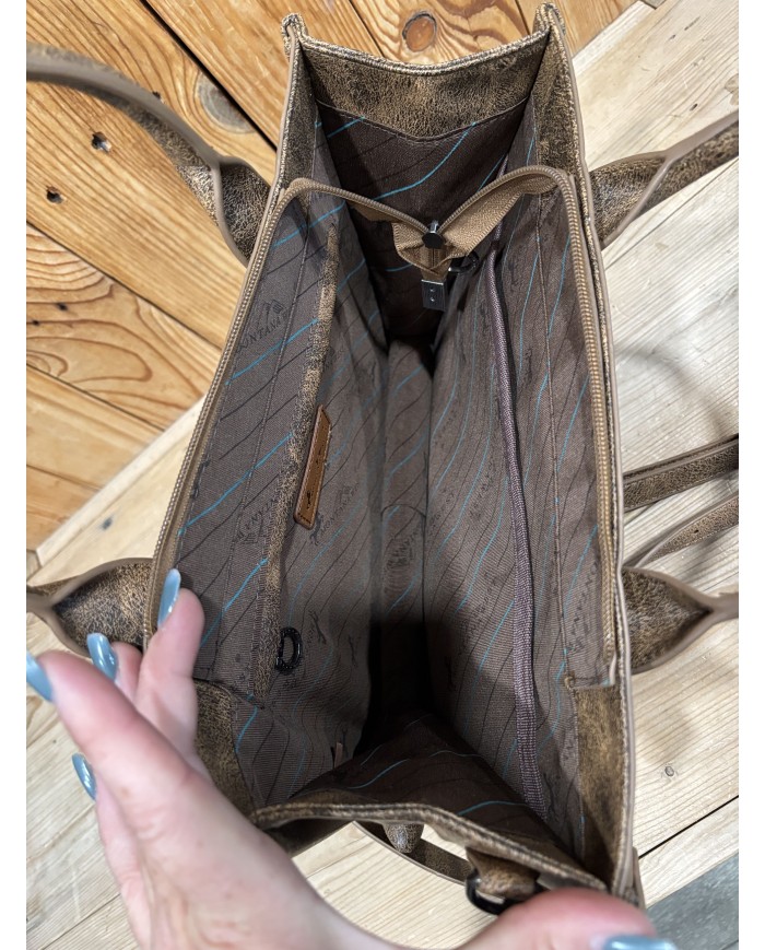 Tefney Crossbody