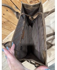 Tefney Crossbody