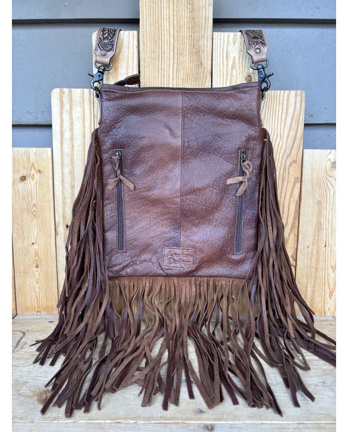 Lara Concealed Carry Crossbody