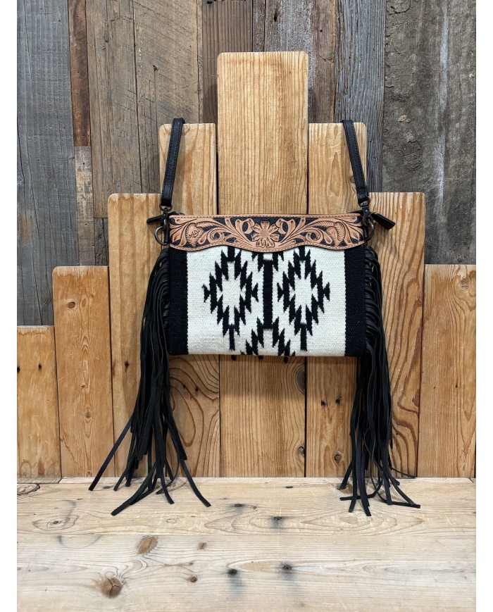 Faith Concealed Carry Crossbody