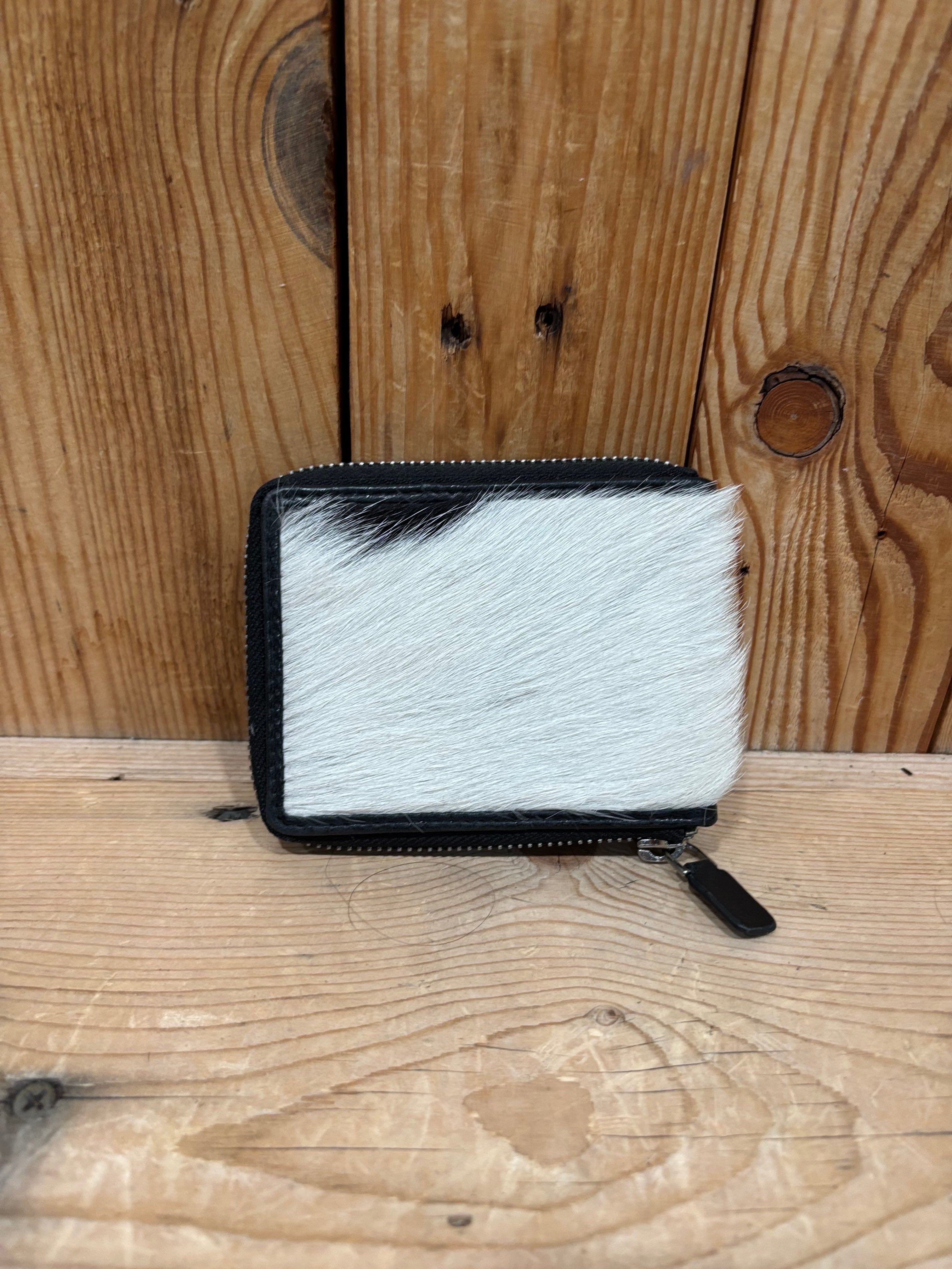Outsy Men's Wallet